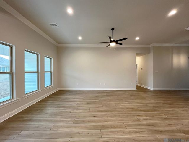 1599 Old Tucson Ave, Zachary, LA 70791