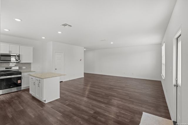 2988 WATER LOTUS, New Braunfels, TX 78130