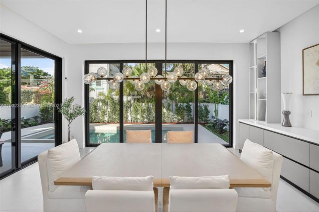 1013 SE 9th St, Fort Lauderdale, FL 33316