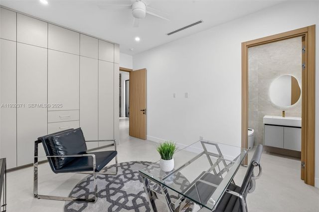 1013 SE 9th St, Fort Lauderdale, FL 33316