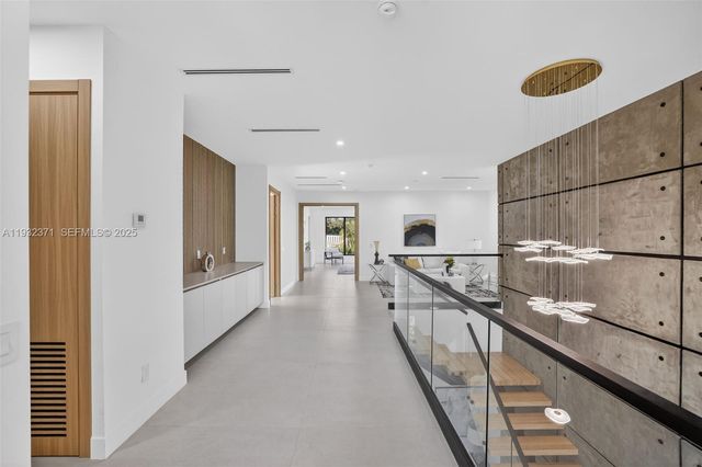 1013 SE 9th St, Fort Lauderdale, FL 33316