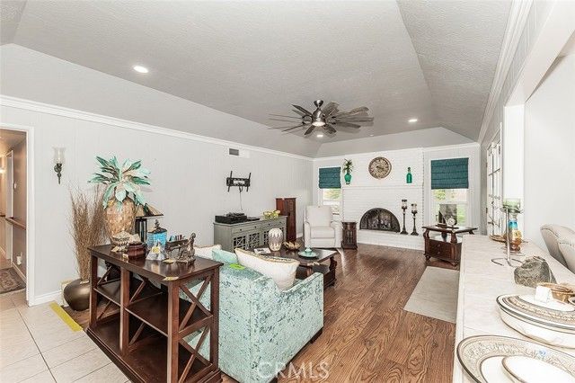 1572 W Millbrae, Fresno, CA 93711