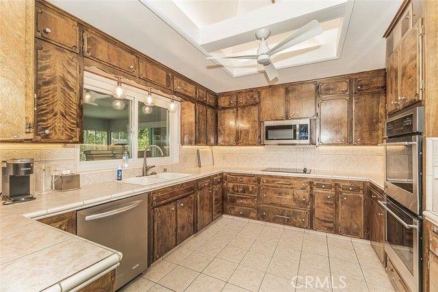 1572 W Millbrae, Fresno, CA 93711