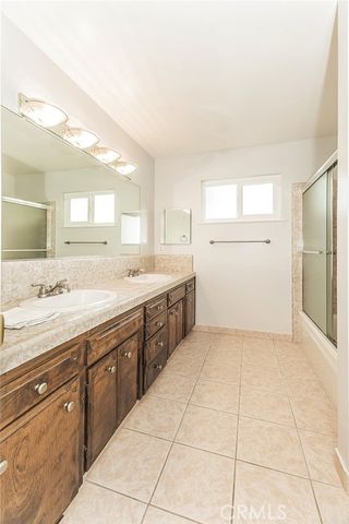 1572 W Millbrae, Fresno, CA 93711