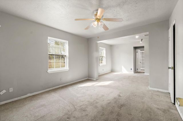 2292 Rolling Hills Road, Conroe, TX 77303