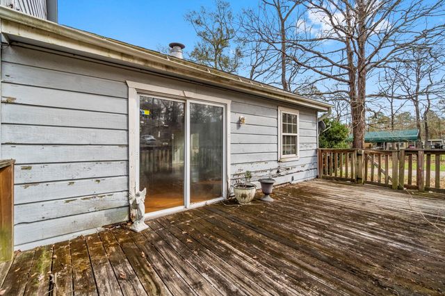 2292 Rolling Hills Road, Conroe, TX 77303