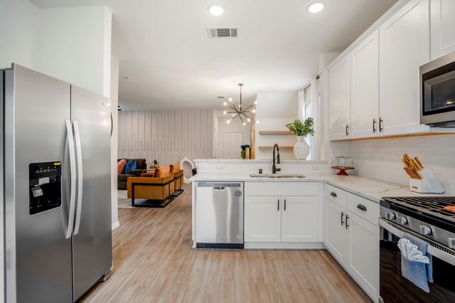 10477 Pineland Drive, Willis, TX 77378