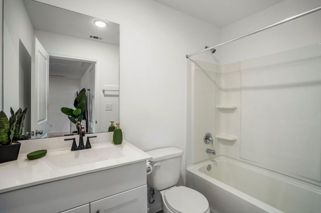 10477 Pineland Drive, Willis, TX 77378