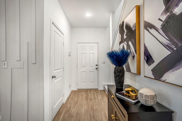 10477 Pineland Drive, Willis, TX 77378