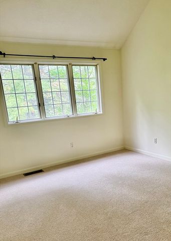 6 Lilac Court 6, Hopkinton, MA 01748