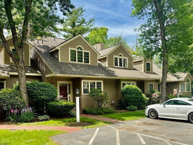 6 Lilac Court 6, Hopkinton, MA 01748