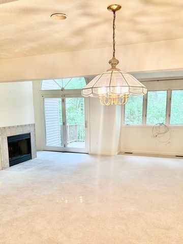 6 Lilac Court 6, Hopkinton, MA 01748