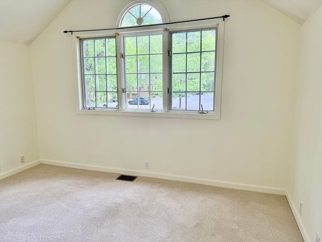 6 Lilac Court 6, Hopkinton, MA 01748