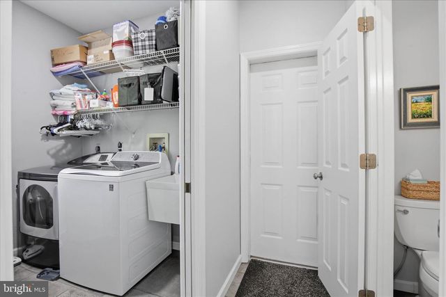 725 OXFORD RD, Lancaster, PA 17601