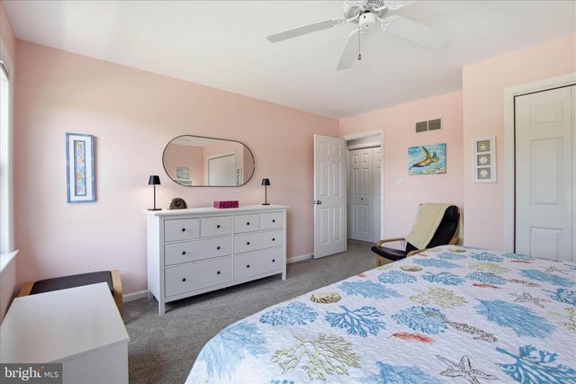 725 OXFORD RD, Lancaster, PA 17601