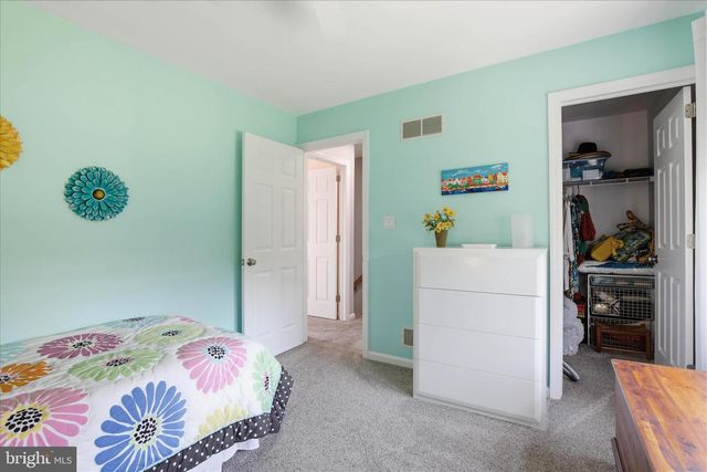 725 OXFORD RD, Lancaster, PA 17601