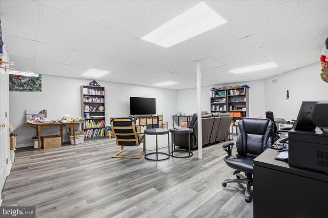 725 OXFORD RD, Lancaster, PA 17601