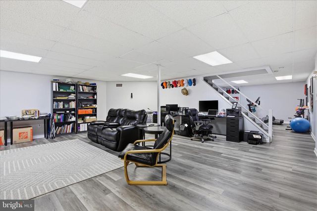 725 OXFORD RD, Lancaster, PA 17601