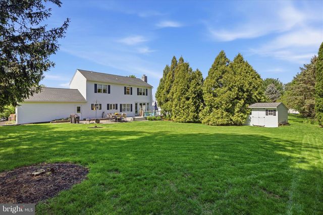 725 OXFORD RD, Lancaster, PA 17601