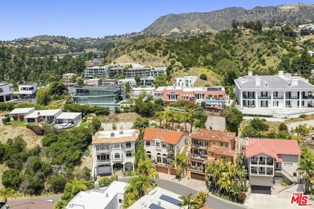 6383 Quebec Drive, Los Angeles, CA 90068