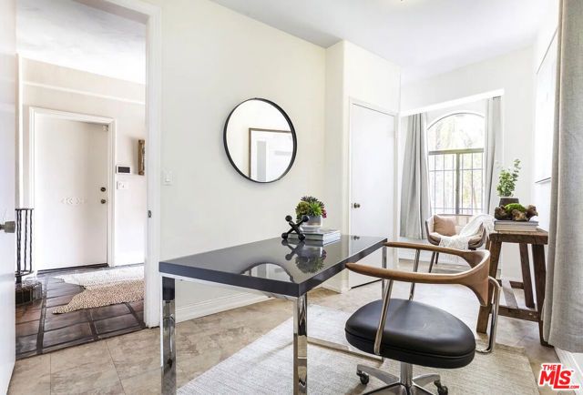 6383 Quebec Drive, Los Angeles, CA 90068