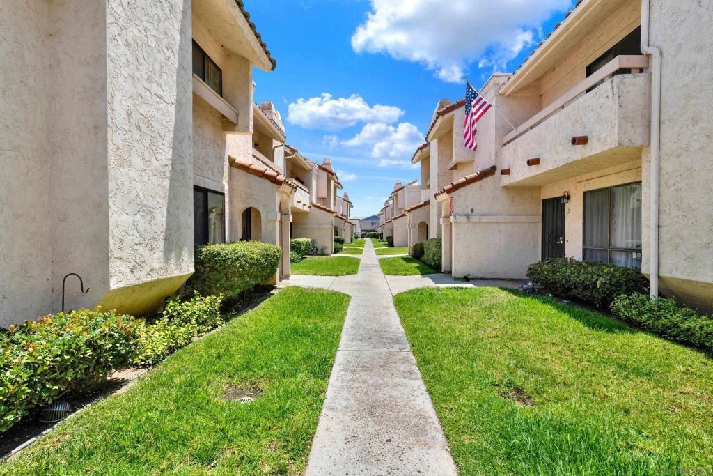 12553 Mapleview St 9, Lakeside, CA 92040