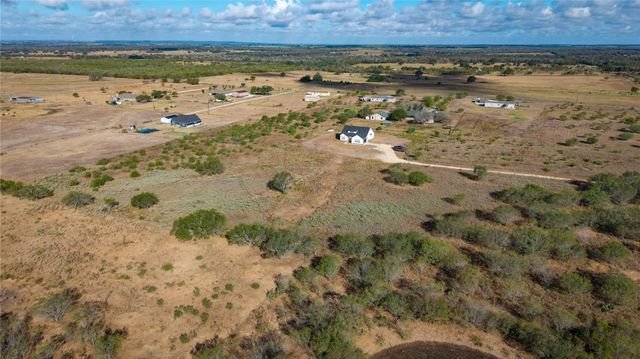 553 County Road 422, Stockdale, TX 78160