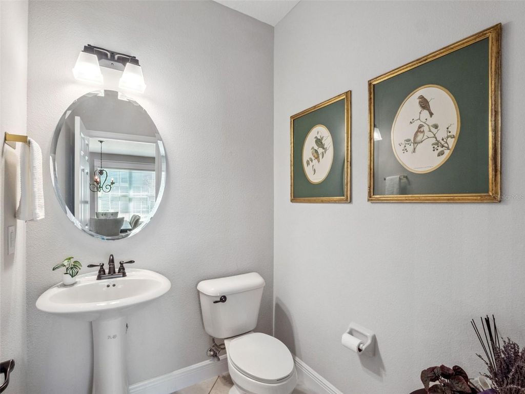 Image 23 of property listing at 1110 VINSETTA CIRCLE, Winter Garden, FL 34787