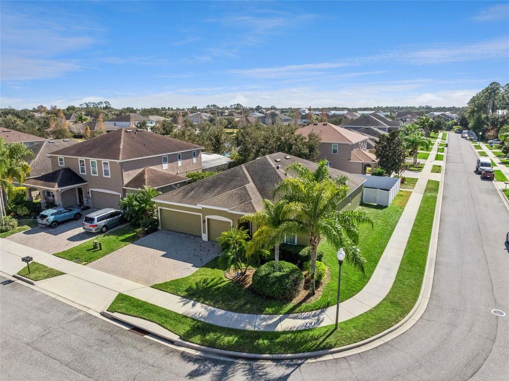 Image 26 of property listing at 1110 VINSETTA CIRCLE, Winter Garden, FL 34787