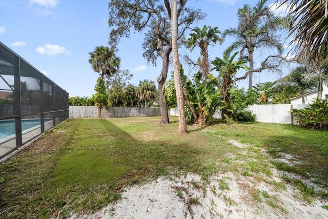 11 JEFF ROAD, Largo, FL 33774