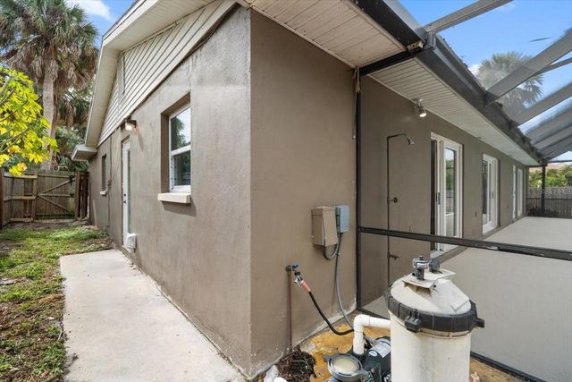 11 JEFF ROAD, Largo, FL 33774