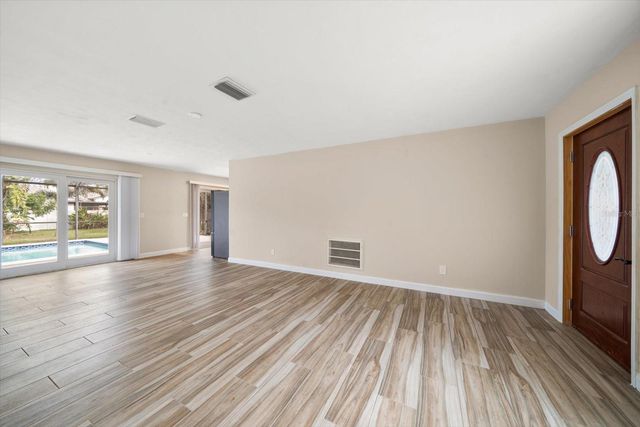 11 JEFF ROAD, Largo, FL 33774