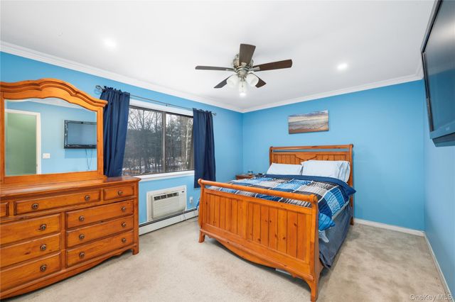 1212 Cherry Hill Drive, Poughkeepsie, NY 12603