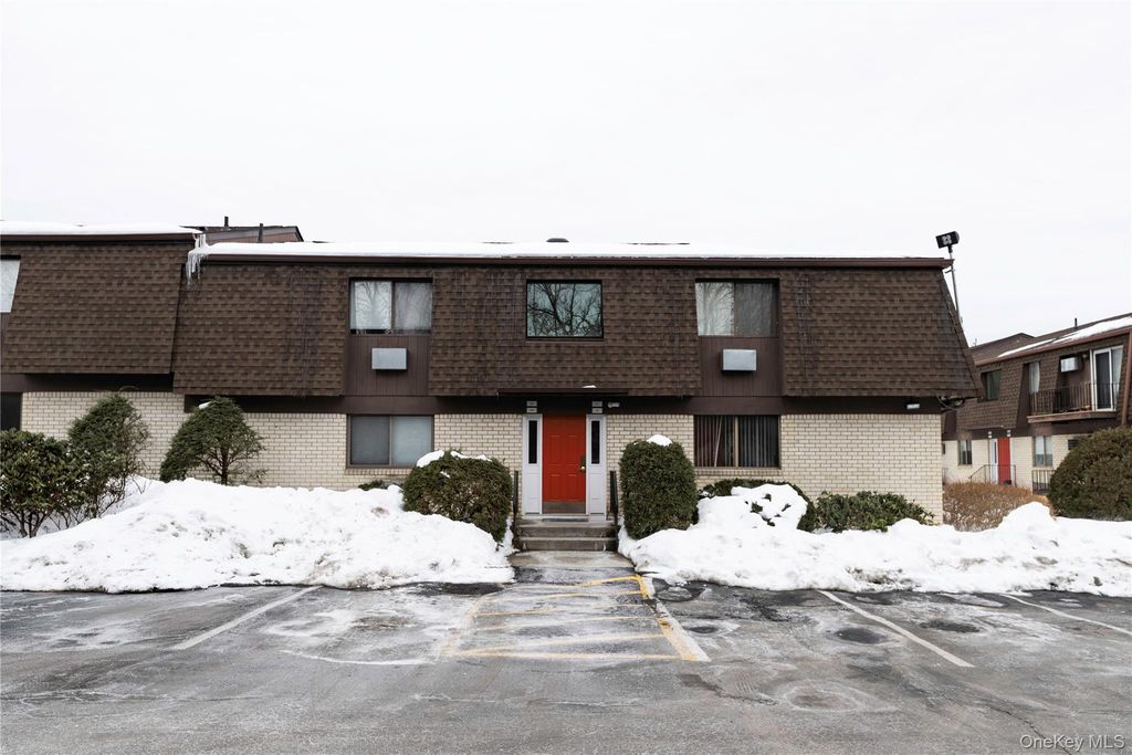 1212 Cherry Hill Drive, Poughkeepsie, NY 12603