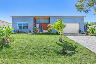 504 NE 9th ST, Cape Coral, FL 33909