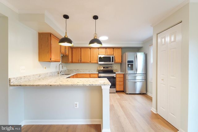 5718 CROATAN CT, Centreville, VA 20120