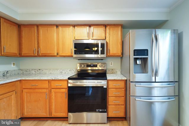 5718 CROATAN CT, Centreville, VA 20120