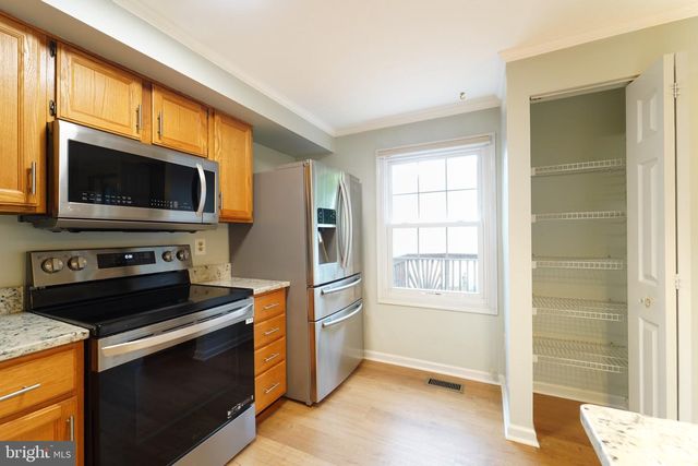 5718 CROATAN CT, Centreville, VA 20120