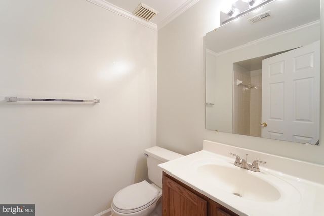 5718 CROATAN CT, Centreville, VA 20120