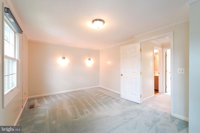 5718 CROATAN CT, Centreville, VA 20120