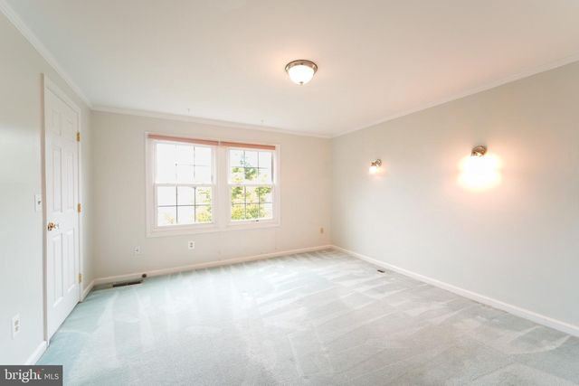 5718 CROATAN CT, Centreville, VA 20120