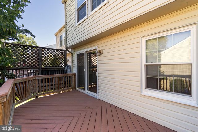 5718 CROATAN CT, Centreville, VA 20120