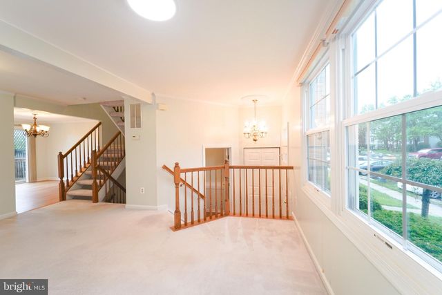 5718 CROATAN CT, Centreville, VA 20120