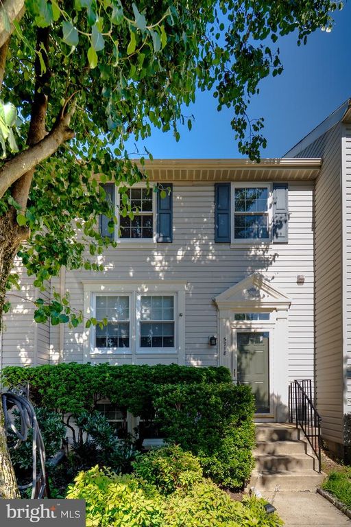 5718 CROATAN CT, Centreville, VA 20120