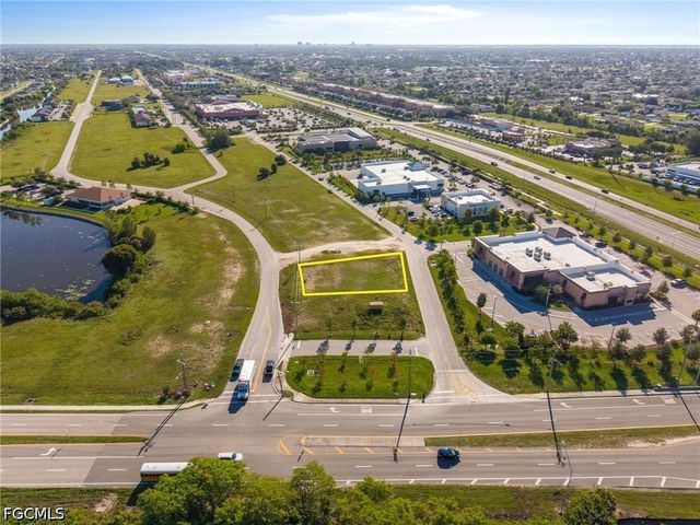 1504 SW 6th TER, Cape Coral, FL 33991