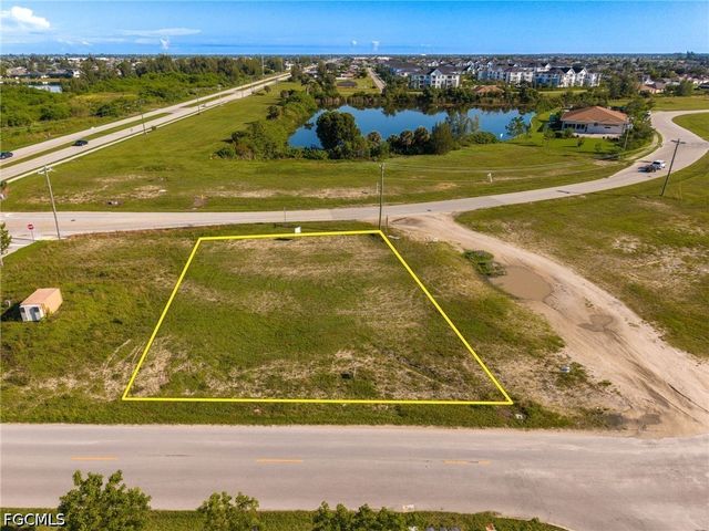 1504 SW 6th TER, Cape Coral, FL 33991
