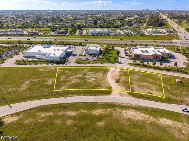 1504 SW 6th TER, Cape Coral, FL 33991