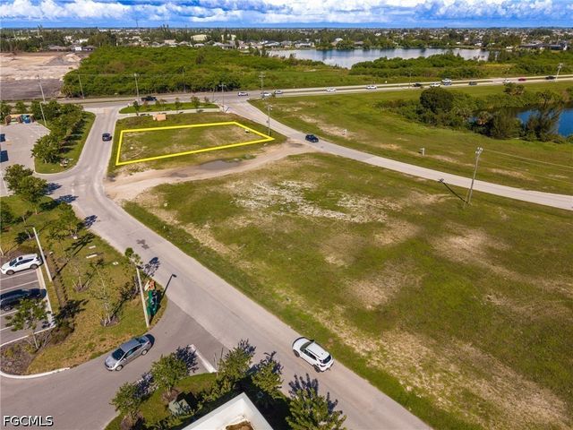 1504 SW 6th TER, Cape Coral, FL 33991