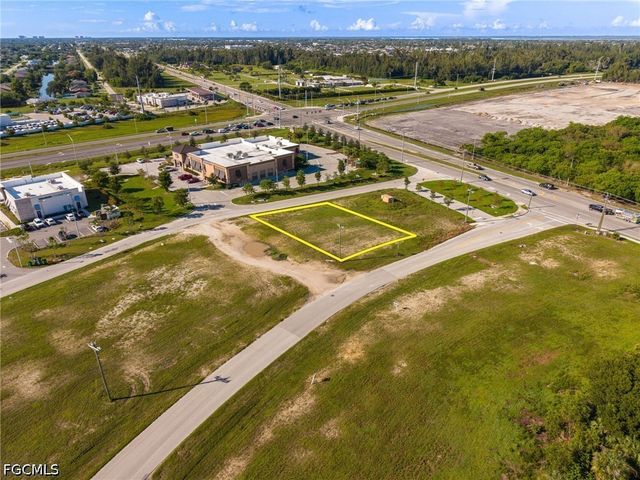 1504 SW 6th TER, Cape Coral, FL 33991