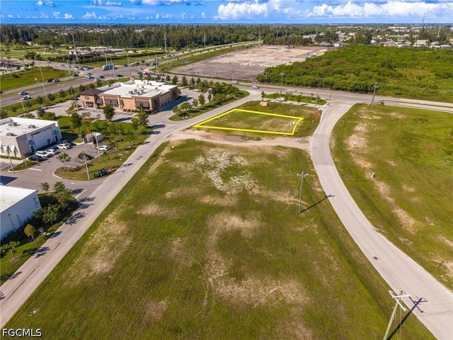1504 SW 6th TER, Cape Coral, FL 33991